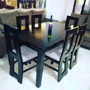 comfortable casual dining
