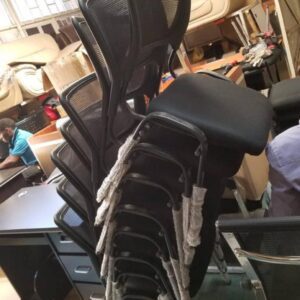 comfortable mesh conference chair