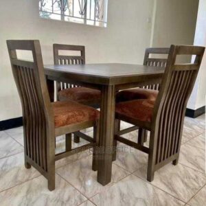 functional 4 seat dining set