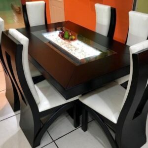 luxury spacious tabletop room