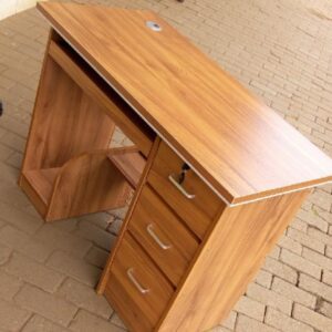 modern home study table surface