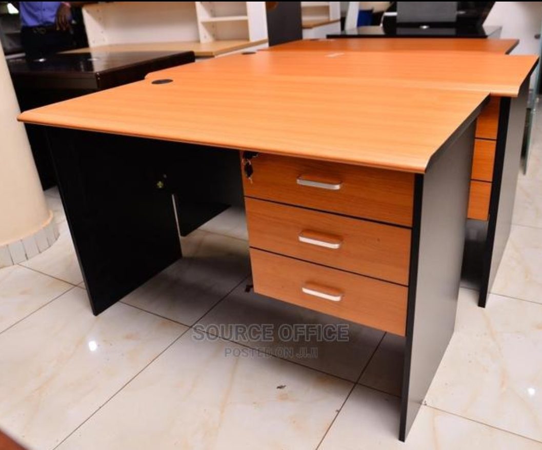 professional computer table organized professional computer table organized