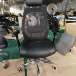 comfortable swivel office chair black