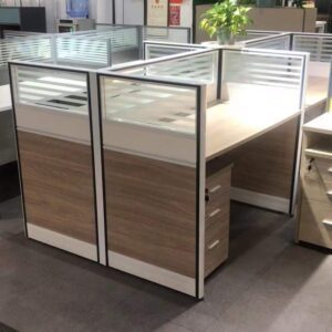 flexible office workstation for small teams