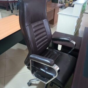 luxury headrest boardroom chair