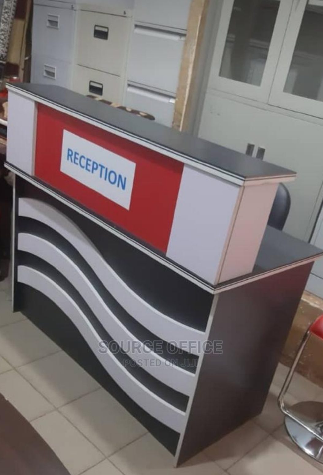 office-reception-desk-for-professional-environments Modern Reception Desk Uganda 1.4m Office Furniture Kampala with Lockable Storage Drawers - Image 1