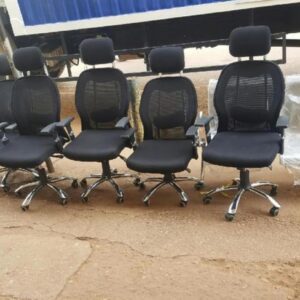 premium headrest office chair black