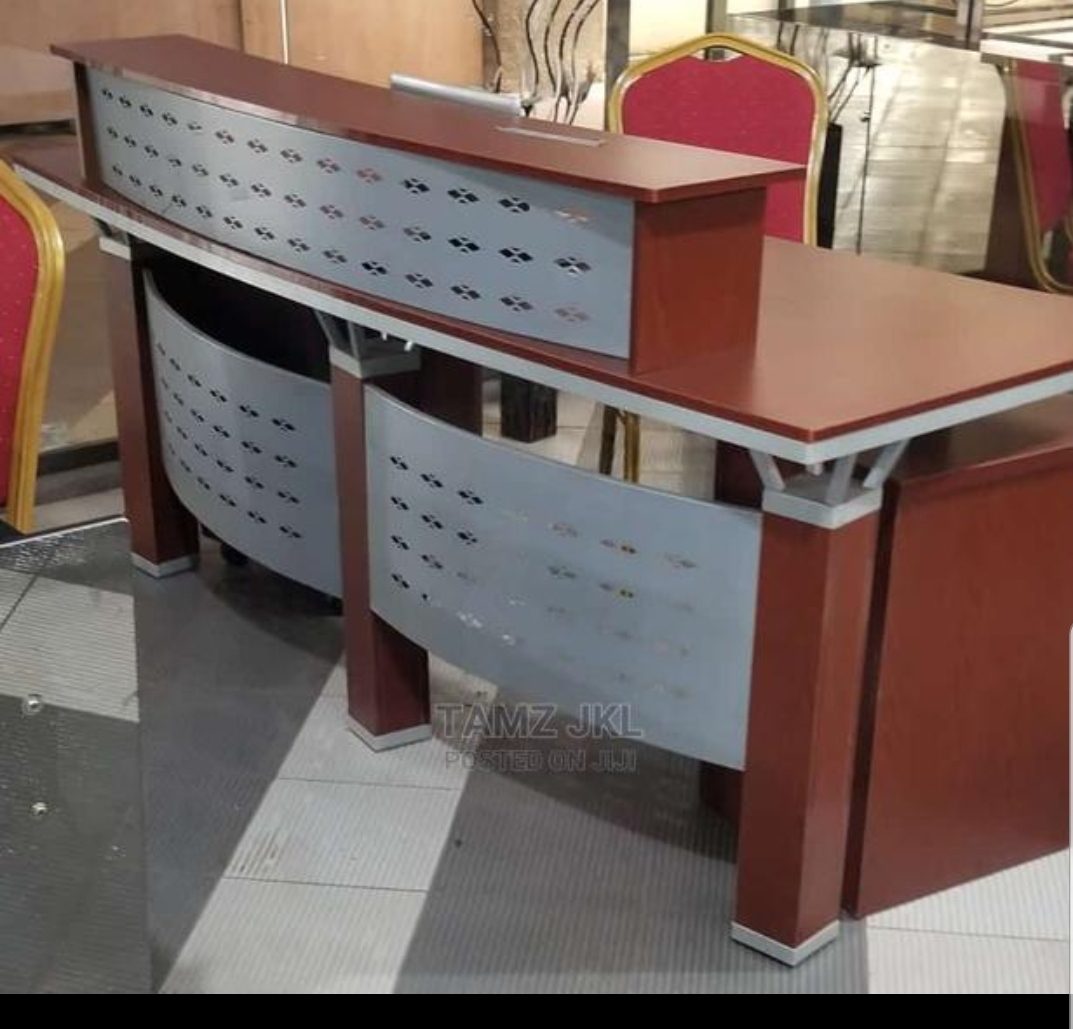 reception-desk-for-busy-office-environments Executive Office Reception Desk 1.4m for Corporate Buildings Uganda - Image 1