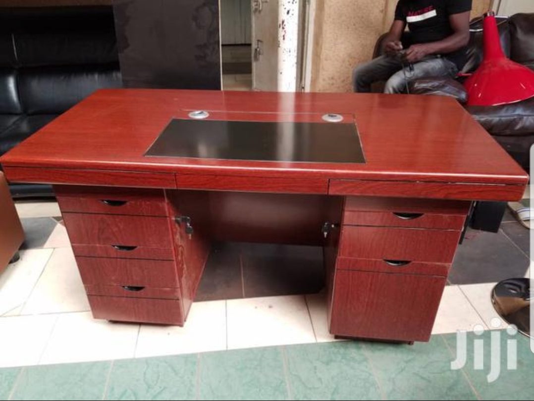 classic-1400mm-executive-office-desk-for-home-office Classic 1400mm Executive Office Desk for Home Office - Image 1