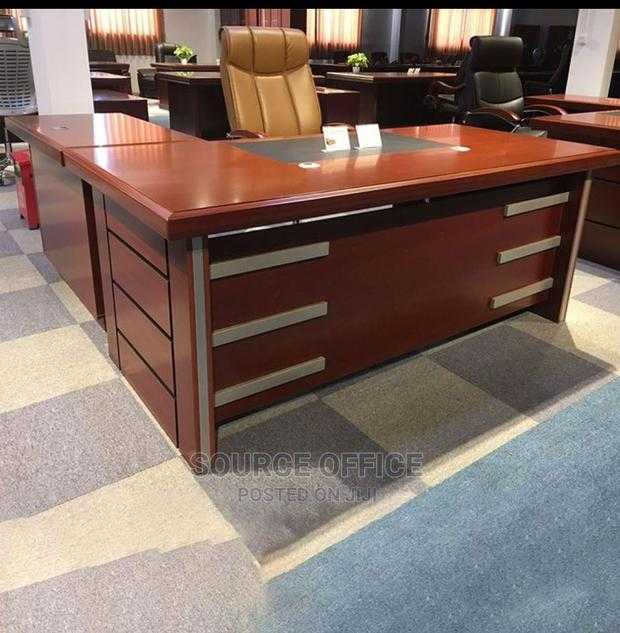 elegant-1400mm-executive-office-desk-for-home-office Elegant 1400mm Executive Office Desk for Home Office - Image 1