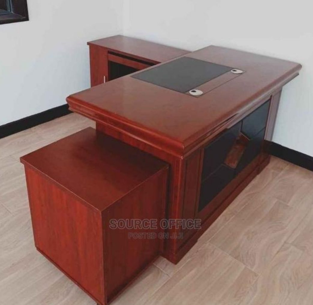 innovative-1400mm-executive-office-desk-for-directors Innovative 1400mm Executive Office Desk for Directors - Image 1