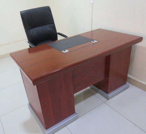 modern-1400mm-executive-office-desk-business-series Modern 1400mm Executive Office Desk Business Series - Image 1