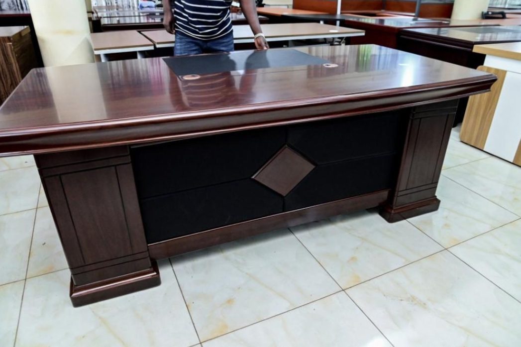 refined-1400mm-executive-office-desk-business-series Refined Executive Office Desk Business Series 1800mm - Image 1