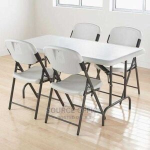 4 person banquet table hotel
