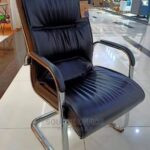 bold look black leather visitor chair