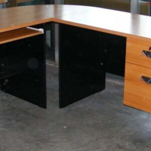 comfortable student workstation desk