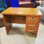 comfortable study desk large surface