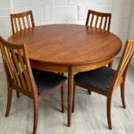 durable small space dining