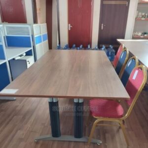 functional team meeting desk