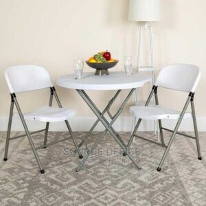 spacious 6 seat folding table