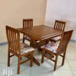 stylish open space family dining