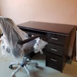 collaborative office desk for professionals