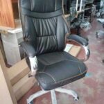 mesh and leather swivel chair