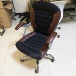 premium manager chair with swivel function