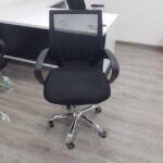 premium swivel task chair