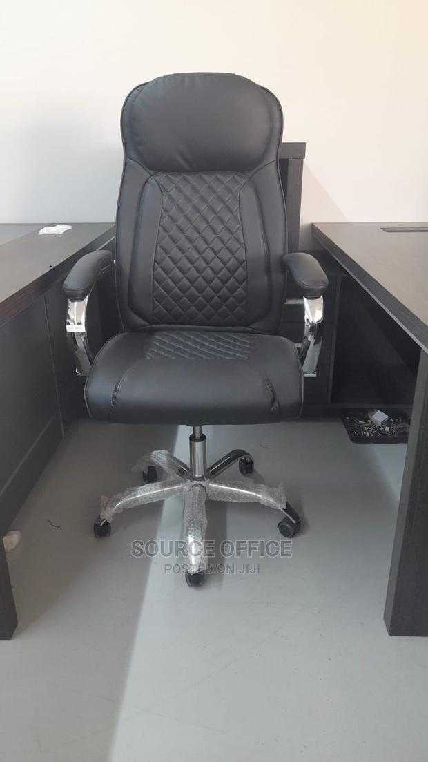 tall executive swivel chair tall executive swivel chair