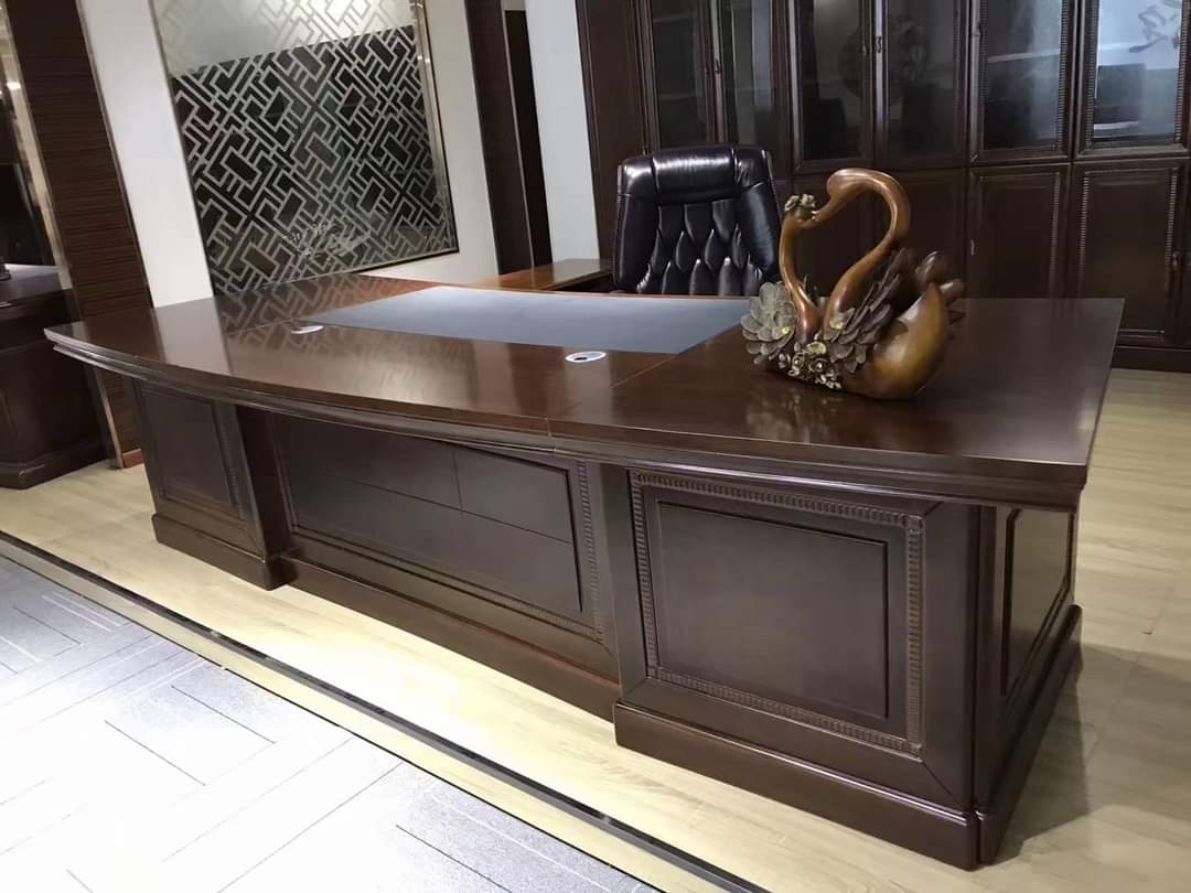 commercial-1400mm-executive-office-desk-with-mobile-pedestal Commercial 1400mm Executive Office Desk with Mobile Pedestal - Image 1
