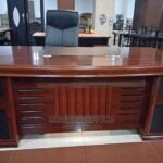Elegant 1400mm Executive Office Desk Contemporary Finish