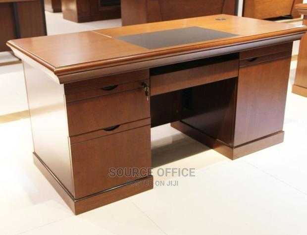 elegant-1400mm-executive-office-desk-heavy-duty Elegant 1400mm Executive Office Desk Heavy Duty - Image 1