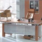 Elegant 1400mm Executive Office Desk Professional Edition