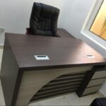 Ergonomic 1400mm Executive Office Desk for Corporate Offices