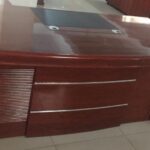 Exclusive 1400mm Executive Office Desk for Executive Suites
