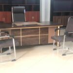 Innovative 1400mm Executive Office Desk Contemporary Finish