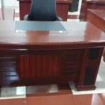 Innovative 1400mm Executive Office Desk for Corporate Offices