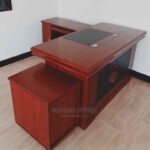 Innovative 1400mm Executive Office Desk for Directors
