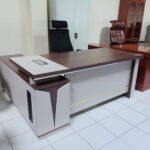 Luxury 1400mm Executive Office Desk for Corporate Offices
