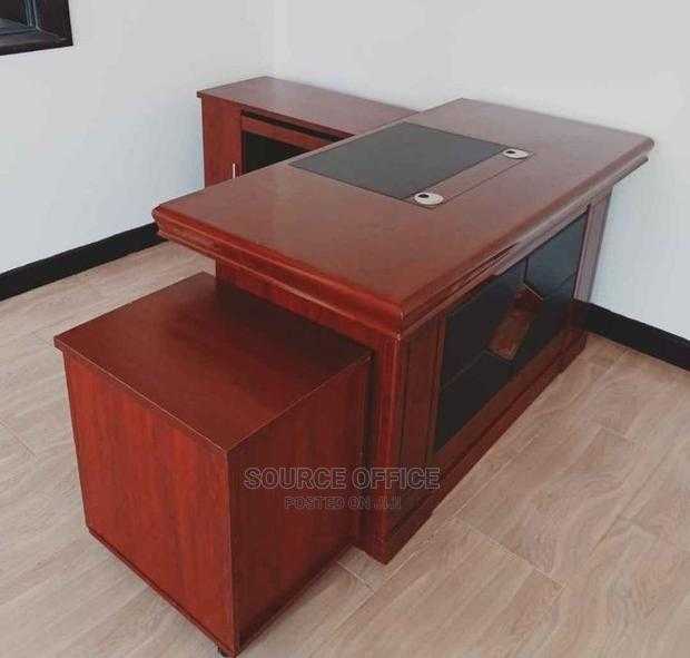 professional-1400mm-executive-office-desk-for-executive-suites Professional 1400mm Executive Office Desk for Executive Suites - Image 1