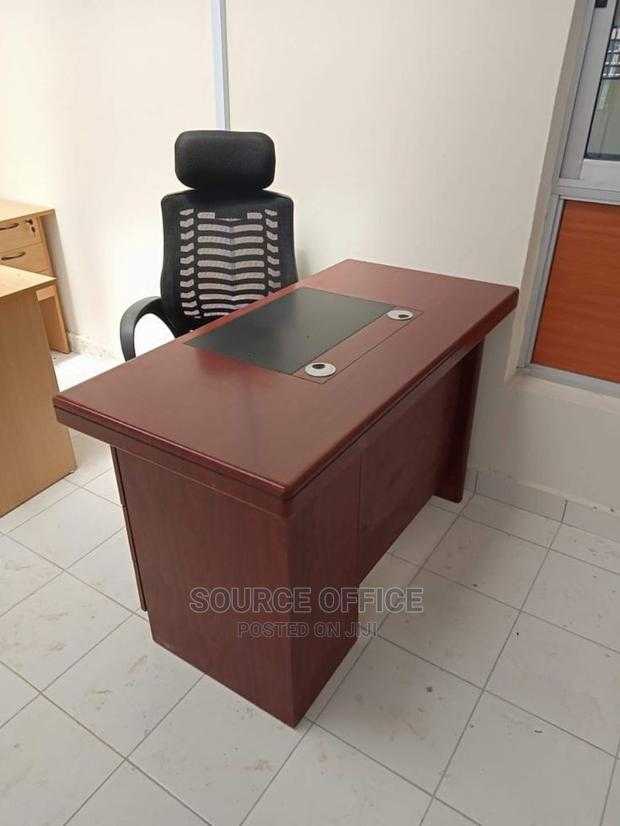 professional-1400mm-executive-office-desk-for-home-office Professional 1400mm Executive Office Desk for Home Office - Image 1