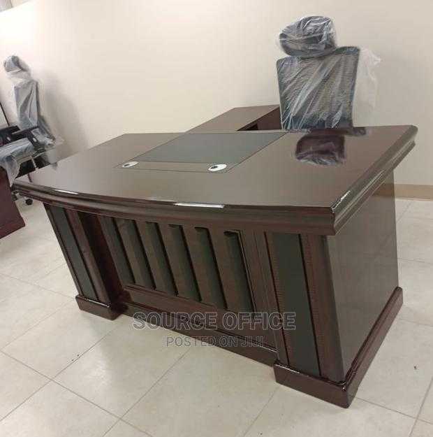 professional-1400mm-executive-office-desk-with-lockable-storage Professional 1400mm Executive Office Desk with Lockable Storage - Image 1